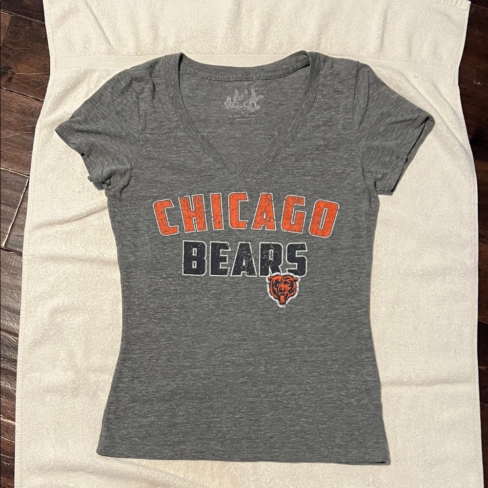 (3 for $35) Women's Chicago Bears Gray and Orange Distressed V-Neck Tee